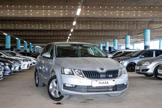 Skoda Octavia III (A7) Рестайлинг с пробегом 2019 года, цена 1 699 000 рублей, 107598 км, лифтбек, Автокод Объявления