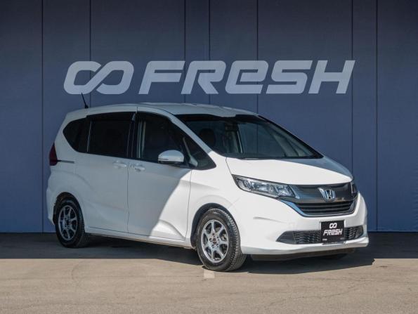 Honda Freed II с пробегом 2017 года, цена 1 600 000 рублей, 47092 км, компактвэн, Автокод Объявления