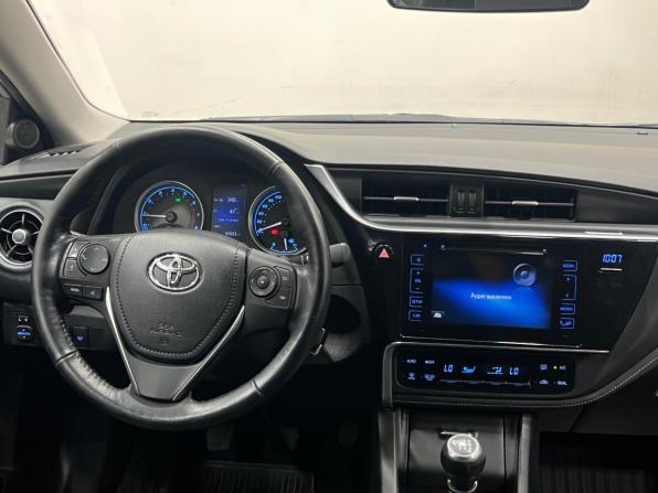 Toyota Corolla XI (E160 E170 E180) Рестайлинг 1 с пробегом 2018 года, цена 1 450 000 рублей, 105500 км, седан, Автокод Объявления