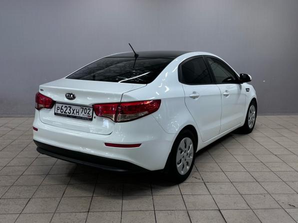 Kia Rio III Рестайлинг с пробегом 2015 года, цена 550 000 рублей, 232274 км, седан, Автокод Объявления