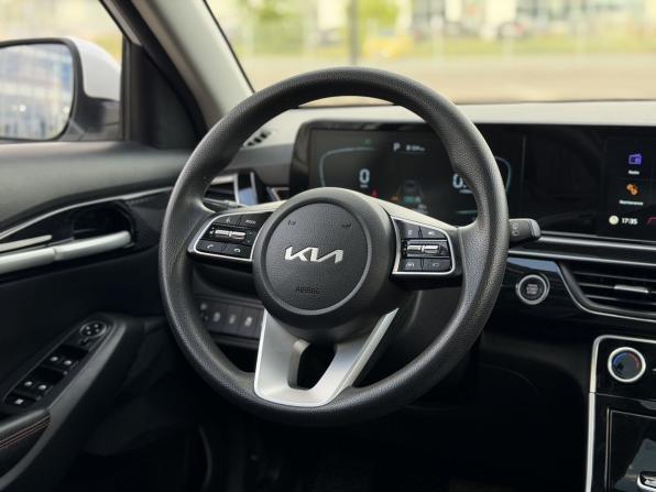 Kia Seltos I Рестайлинг с пробегом 2024 года, цена 2 150 000 рублей, 29306 км, внедорожник, Автокод Объявления