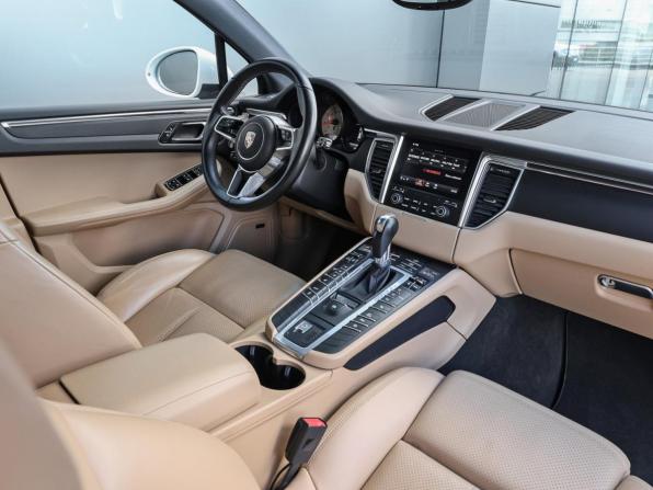Porsche Macan I с пробегом 2018 года, цена 3 949 000 рублей, 114721 км, внедорожник, Автокод Объявления