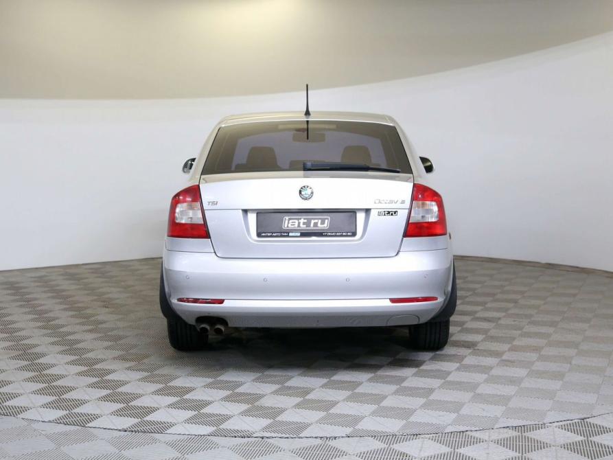 Skoda Octavia II (A5) Рестайлинг Санкт-Петербург  - изображение 6