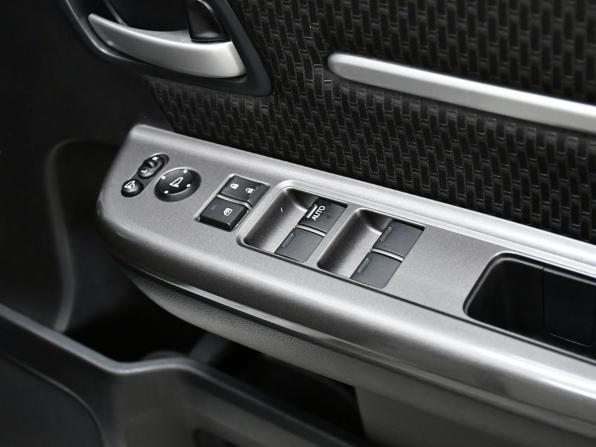 Honda Stepwgn V Рестайлинг с пробегом 2019 года, цена 2 425 000 рублей, 86118 км, минивэн, Автокод Объявления