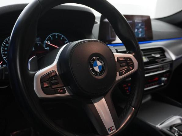 BMW 5 серии VII (G30/G31/G38) с пробегом 2018 года, цена 4 499 046 рублей, 98277 км, седан, Автокод Объявления