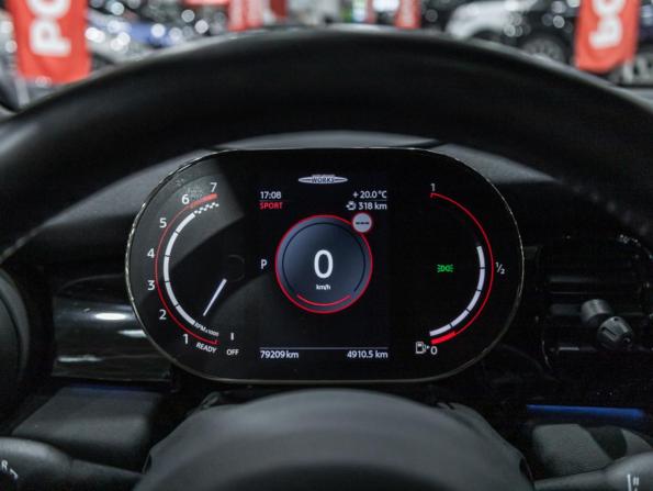 Mini Hatch III (F55/F56) Рестайлинг 2 с пробегом 2021 года, цена 3 649 700 рублей, 79207 км, хэтчбек, Автокод Объявления