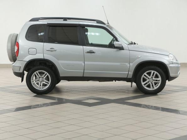 Chevrolet Niva I Рестайлинг с пробегом 2015 года, цена 505 000 рублей, 129000 км, внедорожник, Автокод Объявления