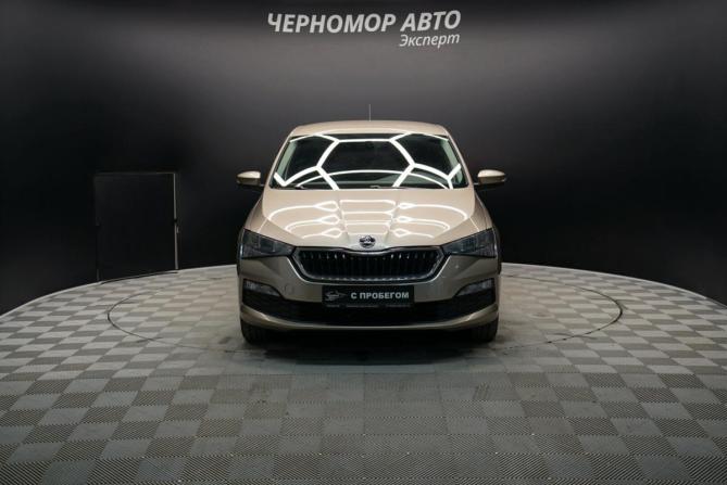 Skoda Rapid II с пробегом 2021 года, цена 1 825 000 рублей, 55300 км, лифтбек, Автокод Объявления