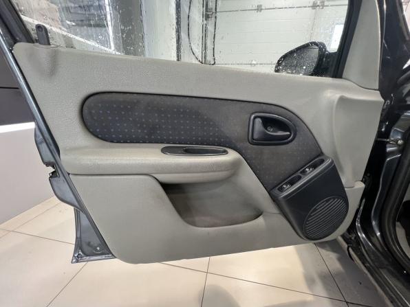 Renault Symbol I Рестайлинг с пробегом 2005 года, цена 116 000 рублей, 250000 км, седан, Автокод Объявления