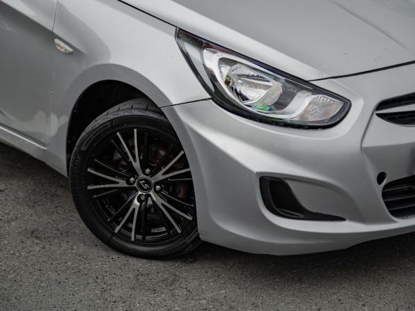 Hyundai Solaris I с пробегом 2011 года, цена 566 000 рублей, 260000 км, седан, Автокод Объявления