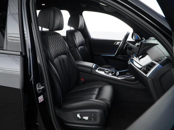 BMW X7 I (G07) Рестайлинг с пробегом 2024 года, цена 12 999 033 рубля, 70823 км, внедорожник, Автокод Объявления