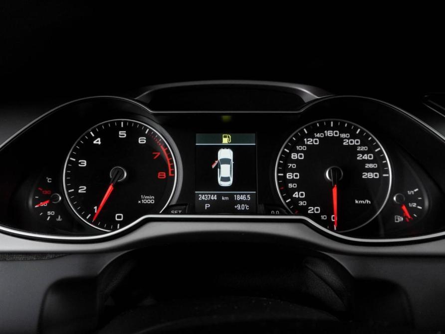 Audi A4 IV (B8) Рестайлинг Воронеж  - изображение 13