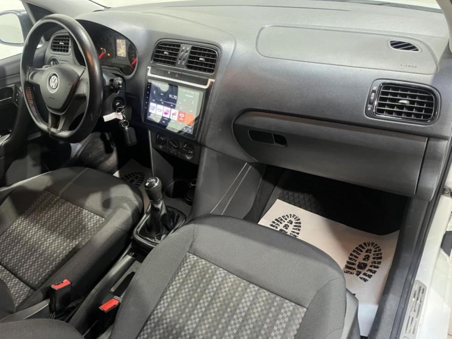 Volkswagen Polo V Рестайлинг Курск  - изображение 5