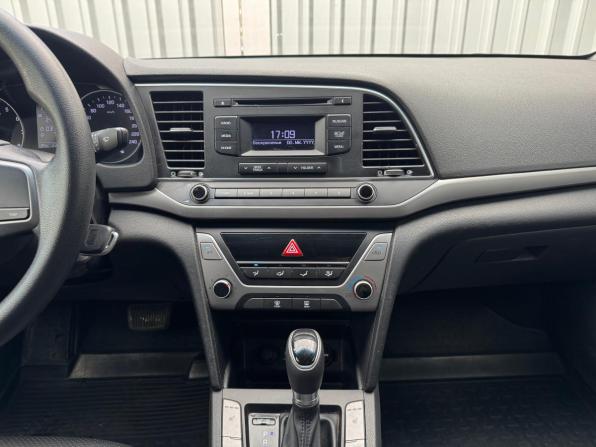 Hyundai Elantra VI (AD) с пробегом 2016 года, цена 1 249 000 рублей, 236959 км, седан, Автокод Объявления