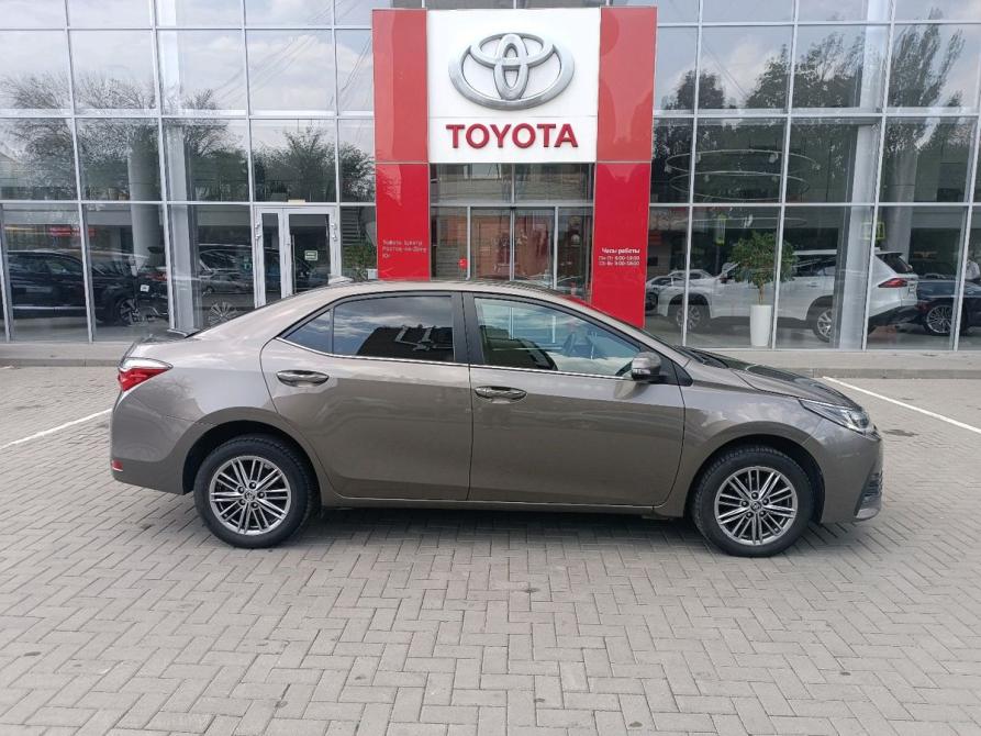 Toyota Corolla XI (E160 E170 E180) Рестайлинг 1 Ростов-на-Дону  - изображение 2