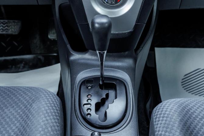 Toyota Yaris II с пробегом 2006 года, цена 470 000 рублей, 207000 км, седан, Автокод Объявления