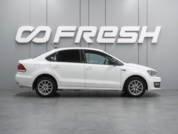 Volkswagen Polo V Рестайлинг с пробегом 2017 года, цена 1 339 000 рублей, 103093 км, седан, Автокод Объявления