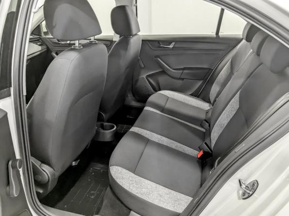 Skoda Rapid II с пробегом 2021 года, цена 1 255 000 рублей, 156517 км, лифтбек, Автокод Объявления