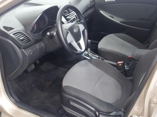 Hyundai Solaris I с пробегом 2012 года, цена 759 000 рублей, 156100 км, седан, Автокод Объявления