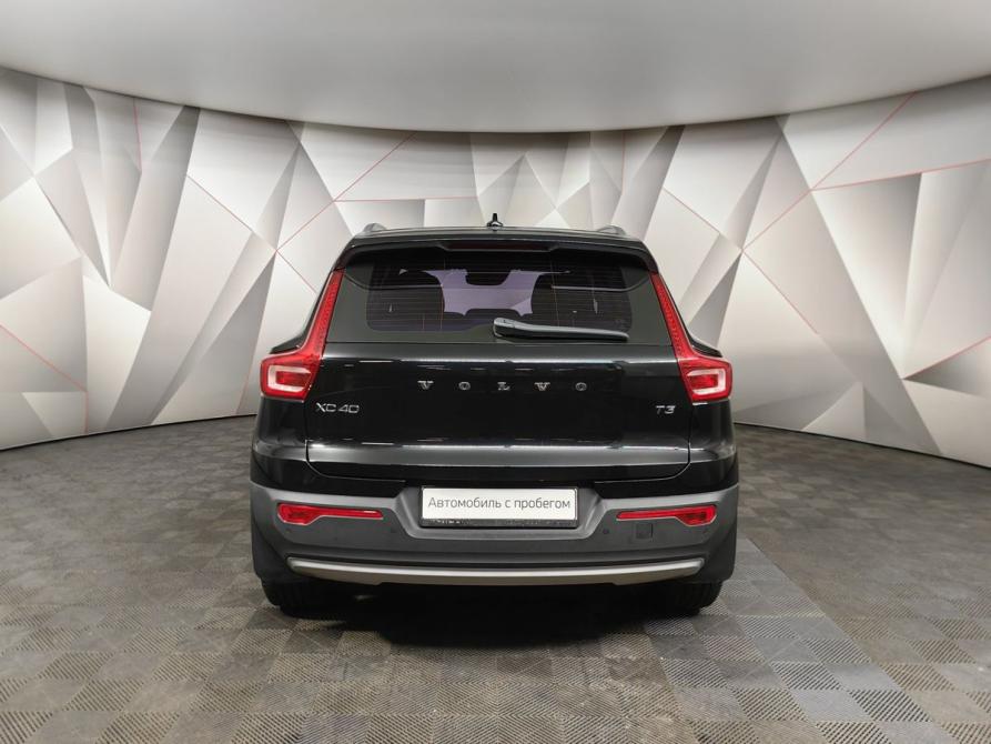 Volvo XC40 I Москва  - изображение 8