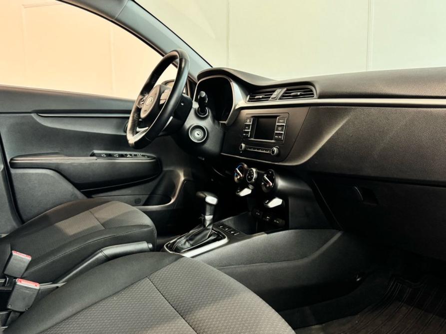 Kia Rio IV Рестайлинг Санкт-Петербург  - изображение 19