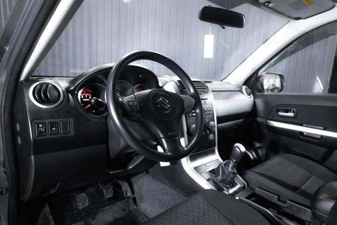Suzuki Grand Vitara II Рестайлинг 2 с пробегом 2013 года, цена 1 480 000 рублей, 41986 км, внедорожник, Автокод Объявления