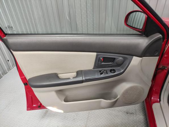 Kia Cerato I с пробегом 2005 года, цена 360 000 рублей, 304139 км, хэтчбек, Автокод Объявления