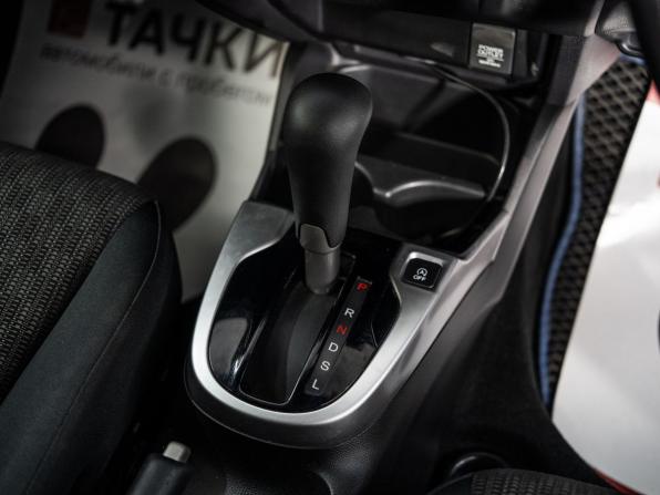 Honda Fit III с пробегом 2013 года, цена 925 000 рублей, 83311 км, хэтчбек, Автокод Объявления