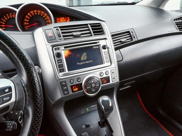 Toyota Verso I с пробегом 2012 года, цена 1 049 000 рублей, 275000 км, компактвэн, Автокод Объявления