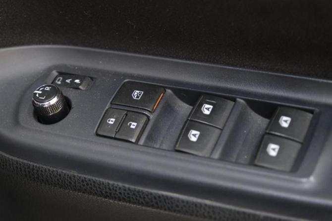Toyota Voxy III (R80) с пробегом 2014 года, цена 2 129 000 рублей, 150000 км, минивэн, Автокод Объявления