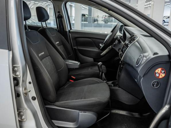 Renault Sandero II с пробегом 2015 года, цена 780 000 рублей, 133000 км, хэтчбек, Автокод Объявления