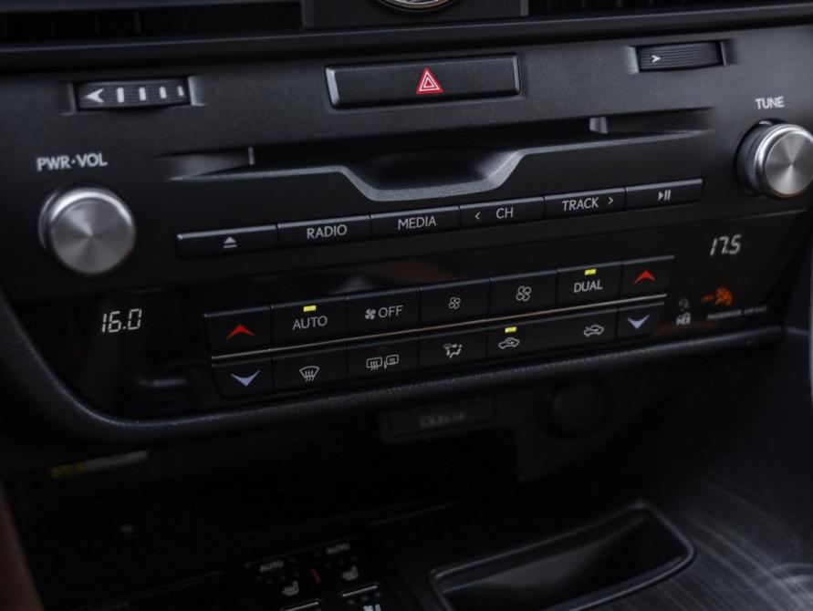 Lexus RX IV Рестайлинг Санкт-Петербург  - изображение 20