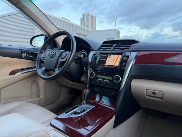 Toyota Camry VII (XV50) с пробегом 2012 года, цена 1 285 000 рублей, 290902 км, седан, Автокод Объявления