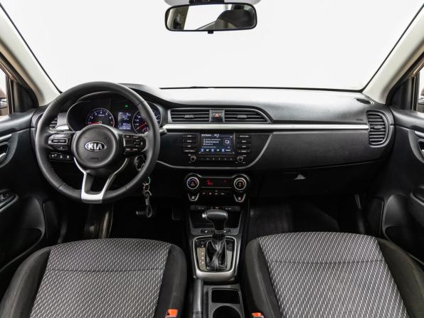 Kia Rio IV с пробегом 2018 года, цена 1 048 000 рублей, 221100 км, седан, Автокод Объявления