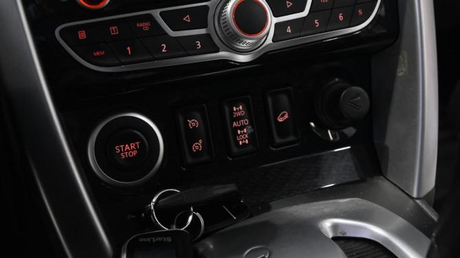 Renault Koleos I Рестайлинг с пробегом 2012 года, цена 1 280 000 рублей, 169541 км, внедорожник, Автокод Объявления