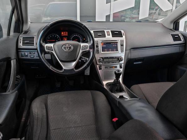 Toyota Avensis III Рестайлинг с пробегом 2012 года, цена 1 390 000 рублей, 204169 км, седан, Автокод Объявления