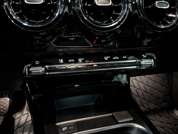 Mercedes-Benz A-Класс IV (W177) с пробегом 2020 года, цена 2 399 000 рублей, 85811 км, седан, Автокод Объявления