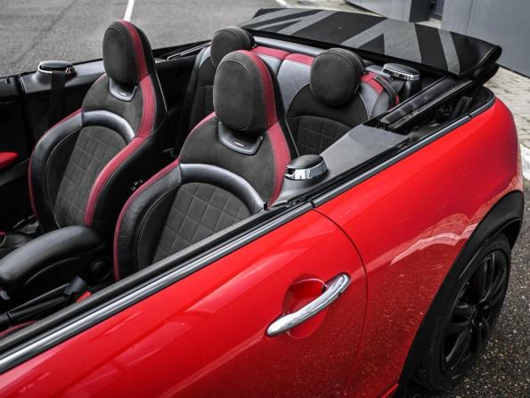 Mini Cabrio III Рестайлинг с пробегом 2019 года, цена 2 669 000 рублей, 115660 км, кабриолет, Автокод Объявления