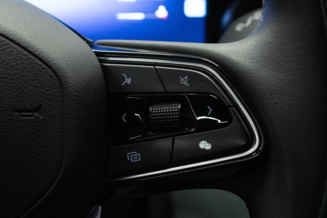 Geely Monjaro I с пробегом 2023 года, цена 3 030 000 рублей, 47965 км, внедорожник, Автокод Объявления