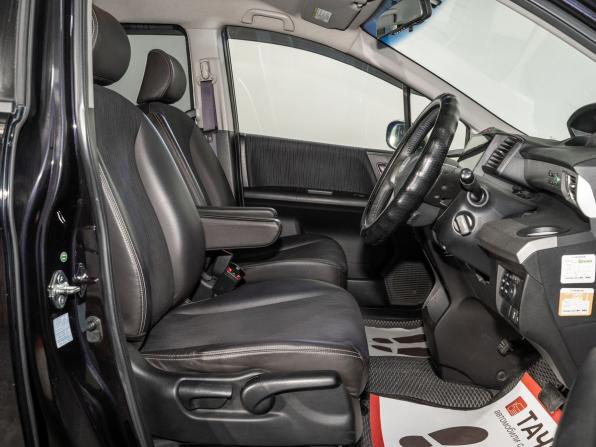 Honda Freed I Рестайлинг с пробегом 2012 года, цена 1 050 000 рублей, 196960 км, компактвэн, Автокод Объявления