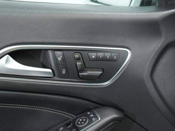 Mercedes-Benz CLA I (C117 X117) с пробегом 2014 года, цена 1 520 000 рублей, 221405 км, седан, Автокод Объявления