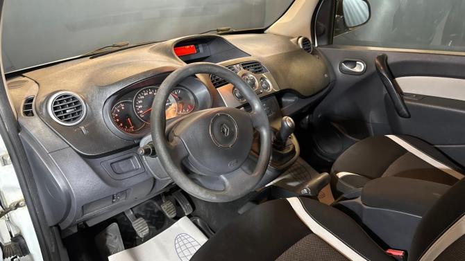 Renault Kangoo II с пробегом 2013 года, цена 725 000 рублей, 251568 км, минивэн, Автокод Объявления