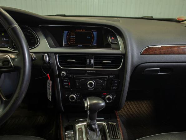 Audi A4 IV (B8) Рестайлинг с пробегом 2012 года, цена 1 250 000 рублей, 203021 км, седан, Автокод Объявления