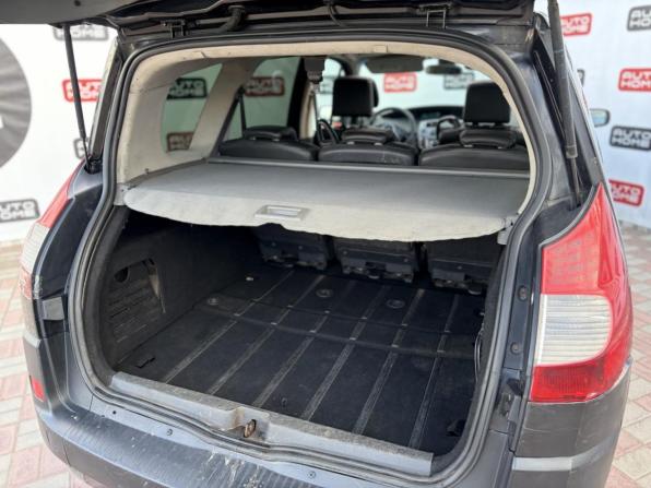 Renault Scenic II Рестайлинг с пробегом 2008 года, цена 580 000 рублей, 198800 км, компактвэн, Автокод Объявления