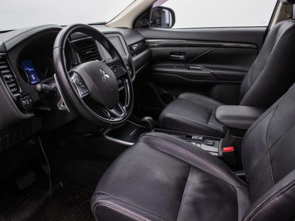 Mitsubishi Outlander III Рестайлинг 2 с пробегом 2018 года, цена 2 195 000 рублей, 135084 км, внедорожник, Автокод Объявления