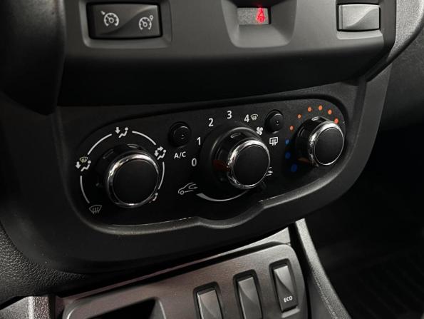 Renault Duster I Рестайлинг с пробегом 2019 года, цена 1 050 200 рублей, 187657 км, внедорожник, Автокод Объявления