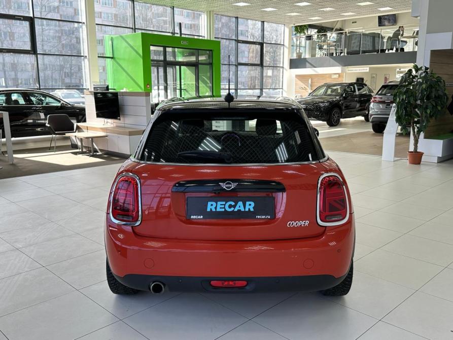 Mini Hatch III (F55/F56) Рестайлинг Санкт-Петербург  - изображение 4