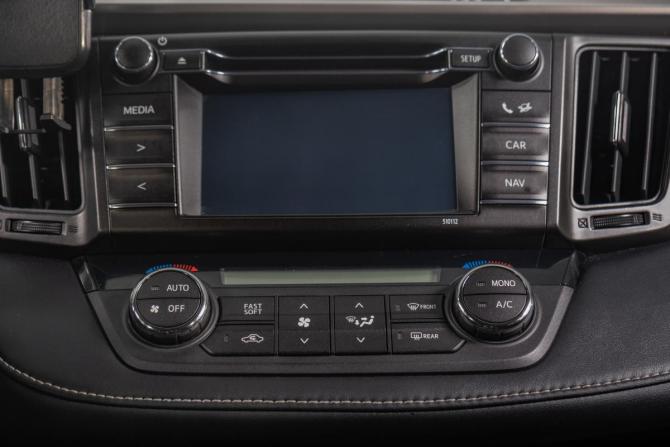 Toyota RAV4 IV (XA40) Рестайлинг с пробегом 2015 года, цена 2 329 000 рублей, 164700 км, внедорожник, Автокод Объявления