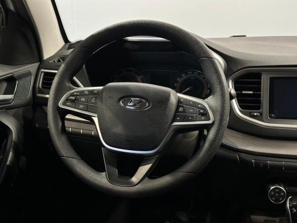 Lada (ВАЗ) Vesta I Рестайлинг (NG) с пробегом 2024 года, цена 1 357 000 рублей, 29931 км, седан, Автокод Объявления