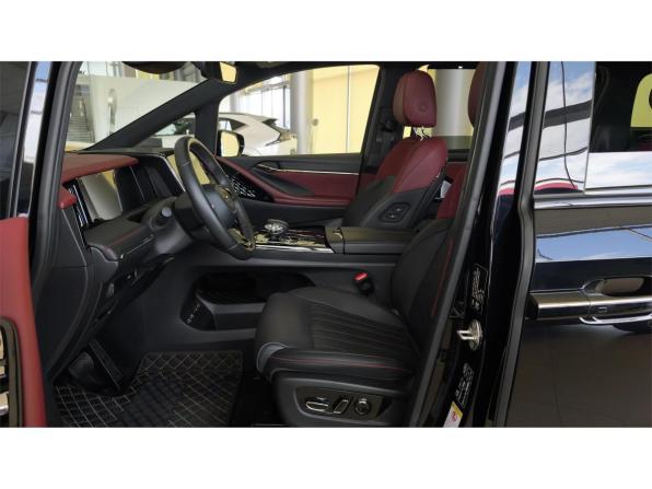 GAC M8 с пробегом 2024 года, цена 4 630 000 рублей, 16078 км, минивэн, Автокод Объявления
